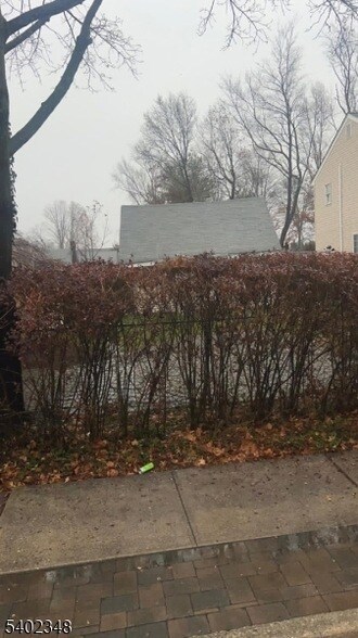 Building Photo - 203 Lenox Ave