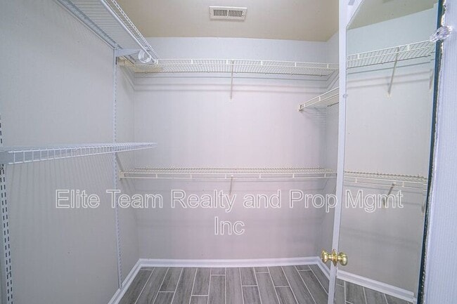 Building Photo - 3503 Brooktree Ln