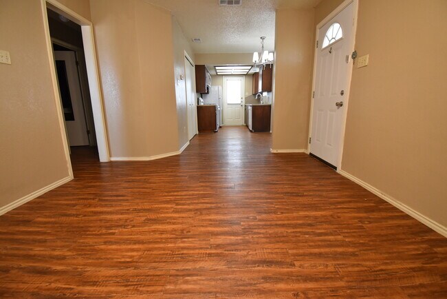 Building Photo - Four Plex