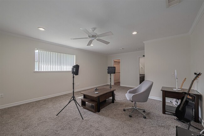 Building Photo - 24 Champions Colony E