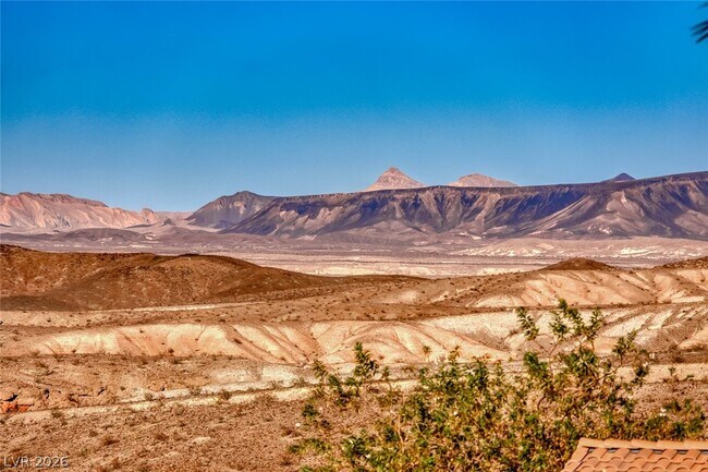 Building Photo - 20 Via Mantova