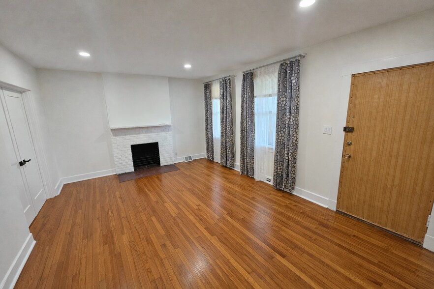 Building Photo - 6344 Alderson St