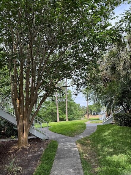 Building Photo - 2516 Grassy Point Dr