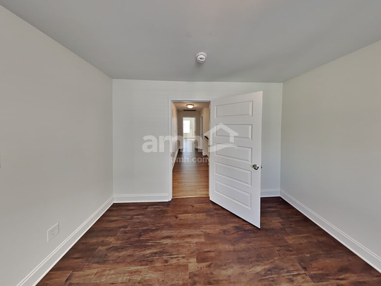 Building Photo - 5054 Mountain Springs Rd