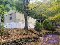 Building Photo - 2 BR/1 BA; Located in Lansing