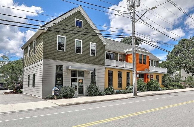 Primary Photo - 400 Hope St