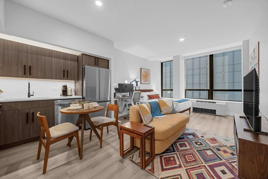 Building Photo - 95 Wall St