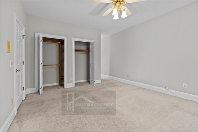 Building Photo - 200 River Bluff Pkwy