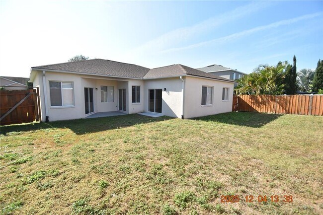 Building Photo - 10818 Capstan Lake Dr