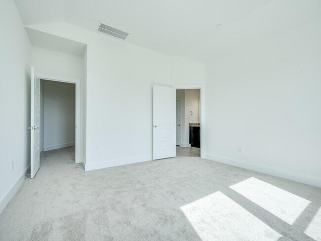 Building Photo - 12327 Maypole Bend