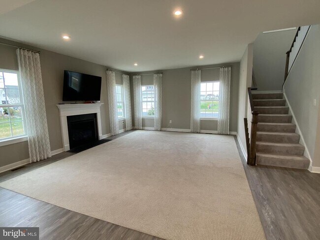 Building Photo - 712 Wallasey Dr