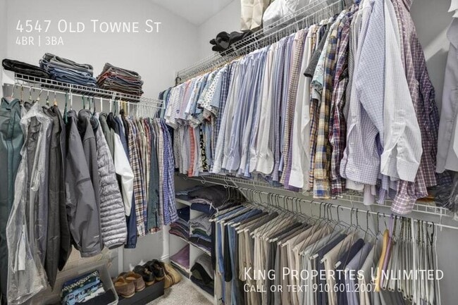 Building Photo - 4547 Old Towne St