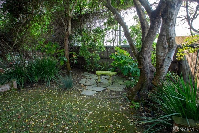 Building Photo - 3627 Scott St