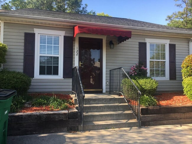 Building Photo - 122 Shelby Dr