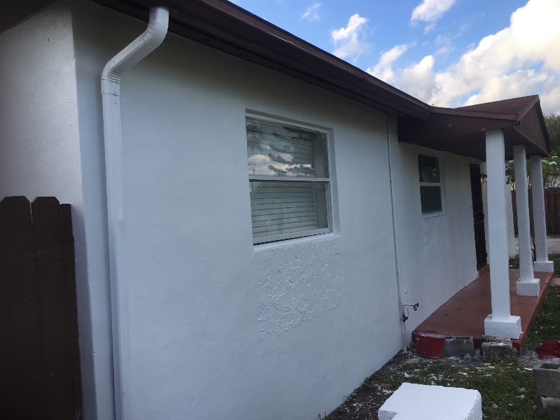 Building Photo - 195 Street, NW 42 Ave