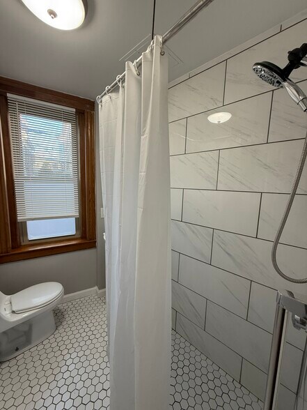 Building Photo - 97 Hancock St