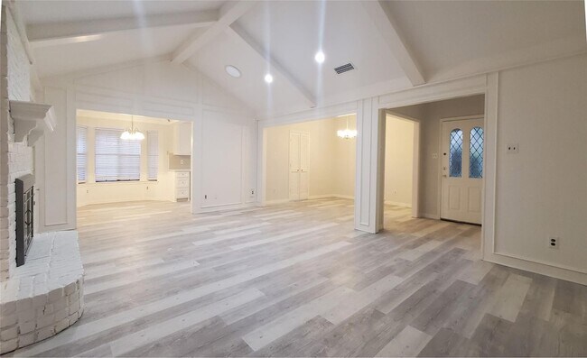 Building Photo - 1616 Scottsdale Dr