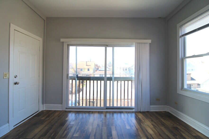 Building Photo - 4426 N Whipple St