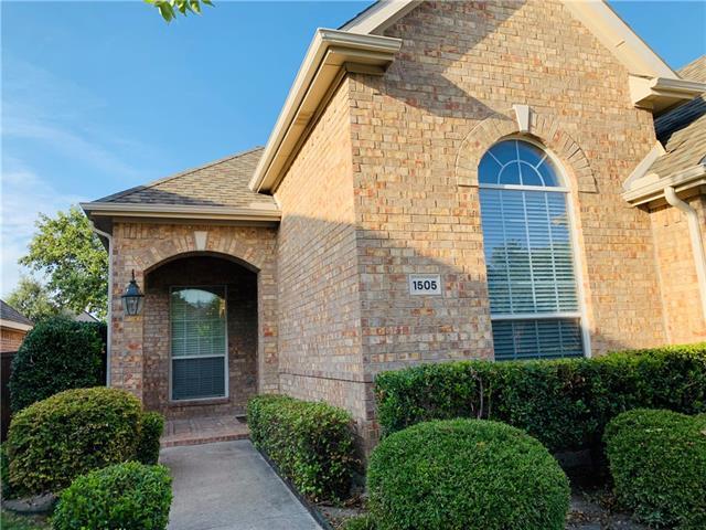 Building Photo - 1505 Somerset Dr