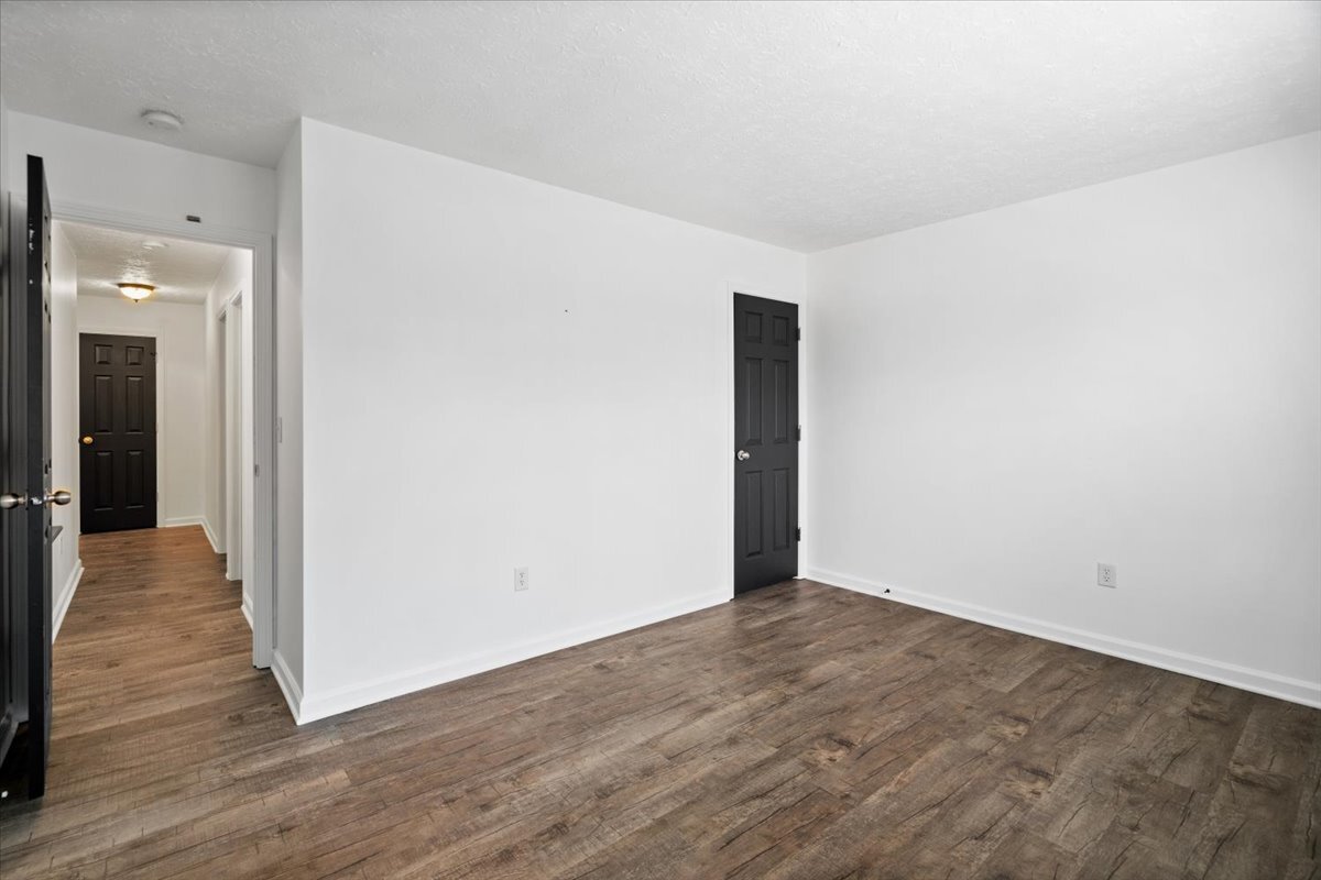 Building Photo - 1429 Softwind Dr