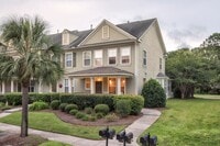Building Photo - Stunning 3 - Bedroom 2.5 - Bath Townhome -...