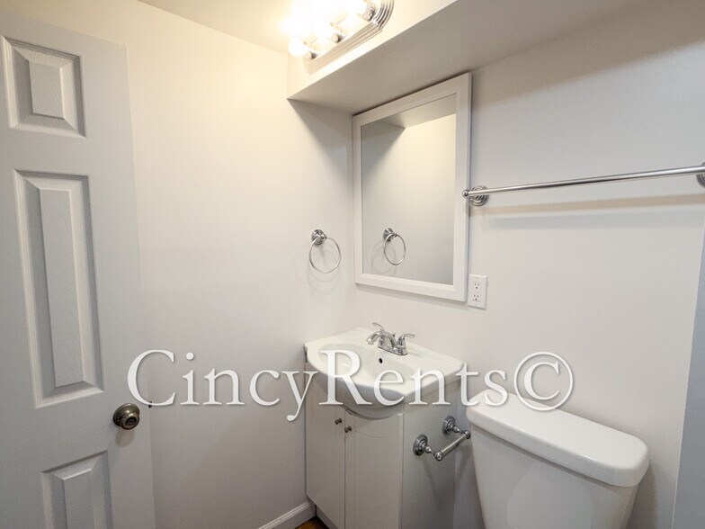 Building Photo - 22 Escalon St