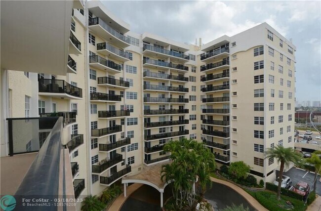 Building Photo - 5100 Dupont Blvd