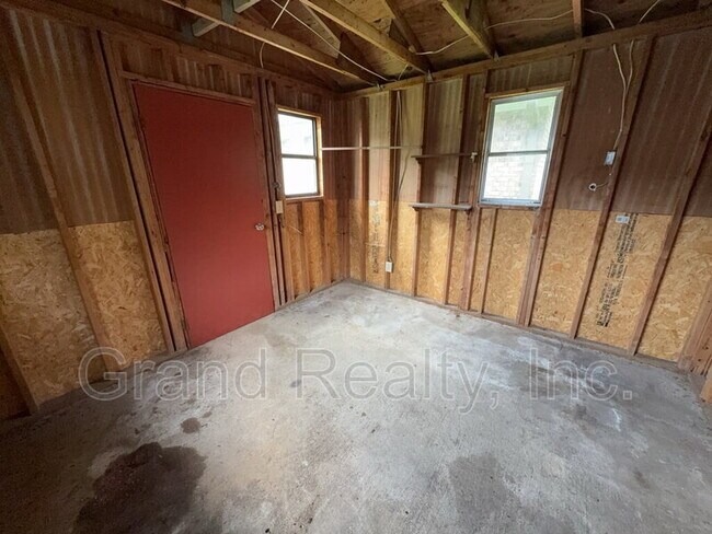 Building Photo - 6709 US-90