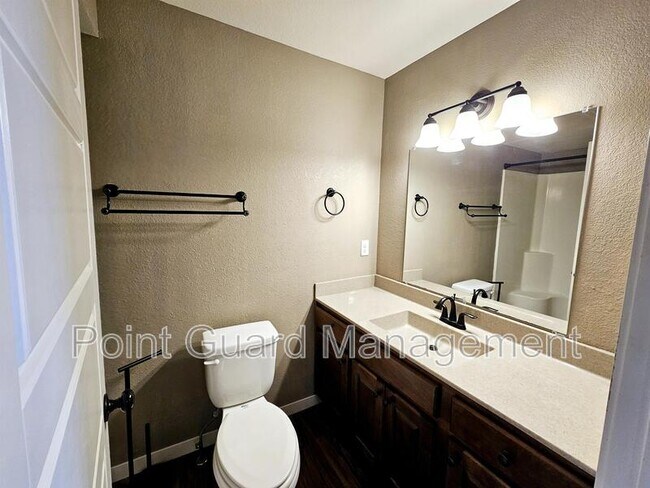 Building Photo - 1516 Oxford Pl