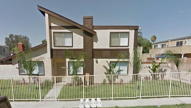 Primary Photo - 1074 N Willow Ave