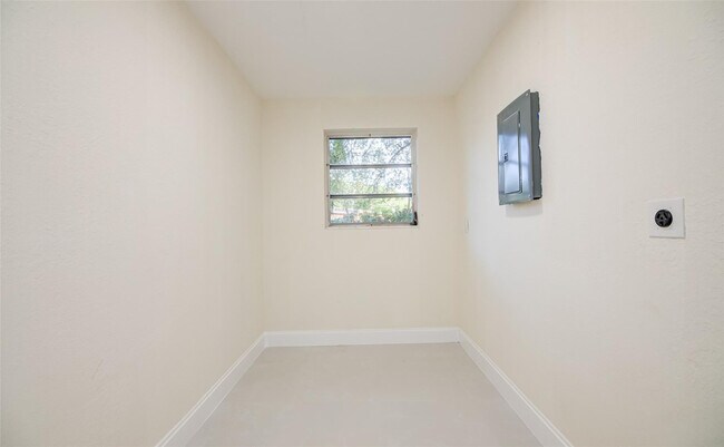 Building Photo - 3105 18th St