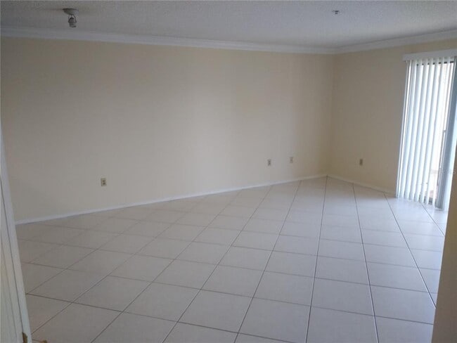 Building Photo - 2400 Feather Sound Dr