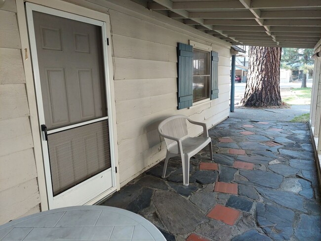 Building Photo - LA914-Bernal, Raymond