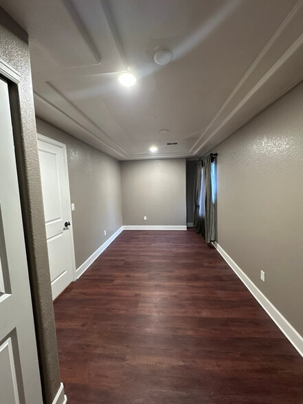 Building Photo - 4913 Cathay Ct