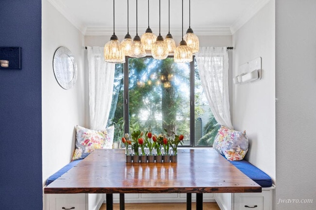 Building Photo - 1565 Sacramento St