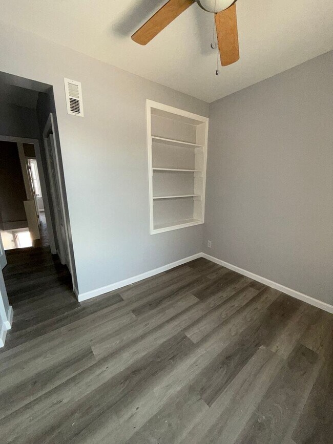 Building Photo - 27 E Rittenhouse St