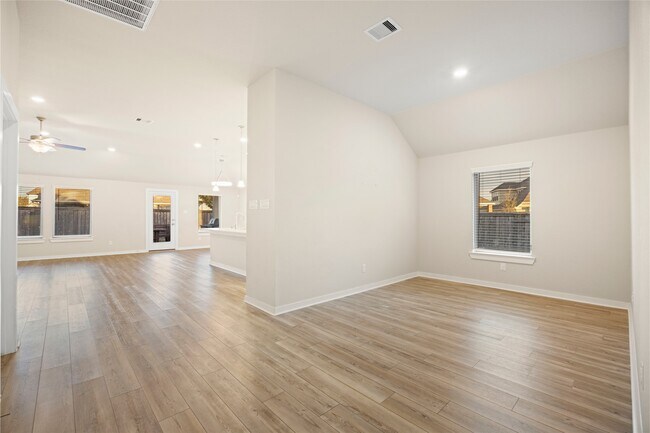 Building Photo - 19003 Yellowstone Landing Ct