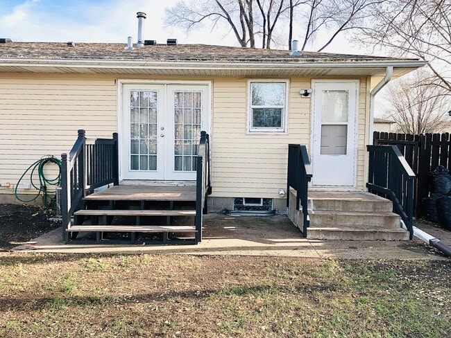 Building Photo - 414 Belle Aire Dr