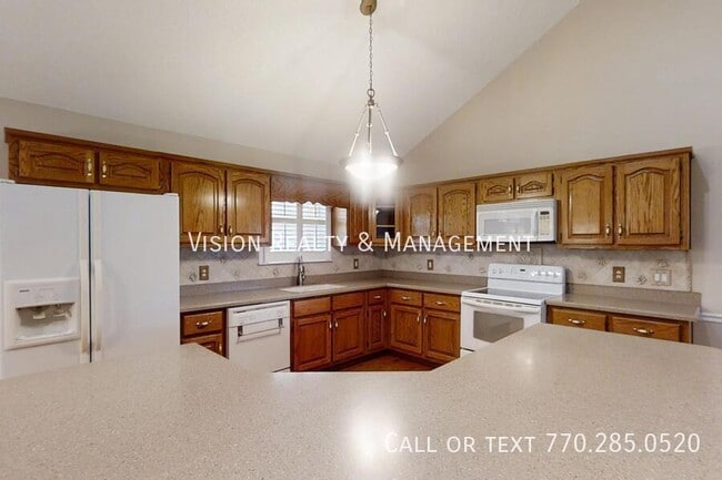 Building Photo - 28 Summerwind Dr