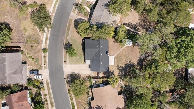 Building Photo - 325 Heartwood Dr