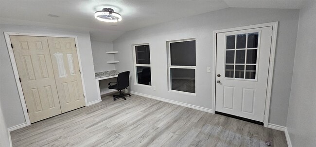 Building Photo - 2634 Tidewater Dr