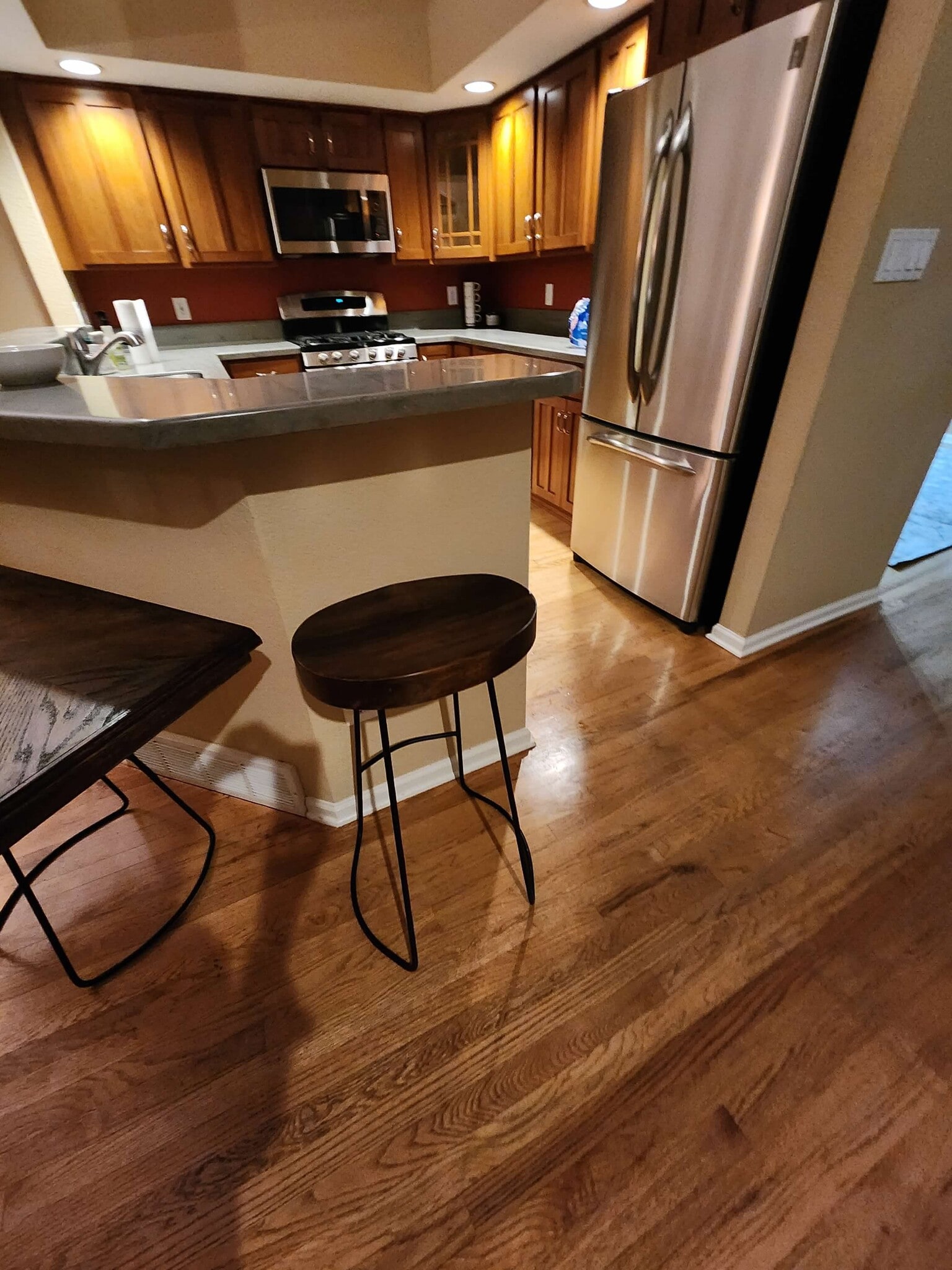 shared kitchen - 1545 Lodge Ln