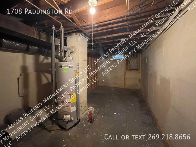 Building Photo - 1708 Paddington Rd