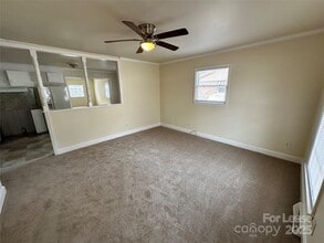 Building Photo - 4525 Ridgeley Dr