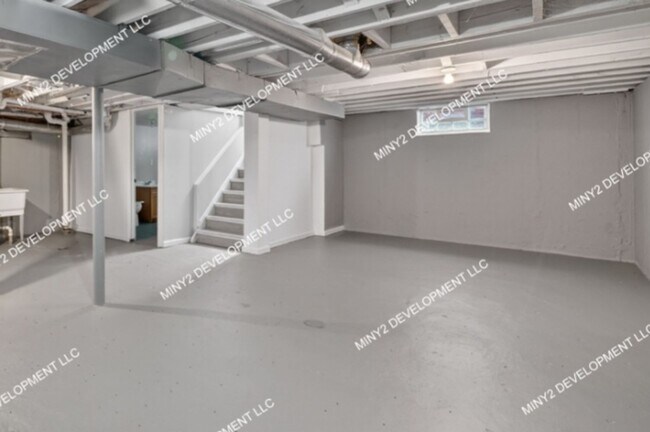 Building Photo - Fully Renovated 3-Bedroom Brick Home in Detroit!