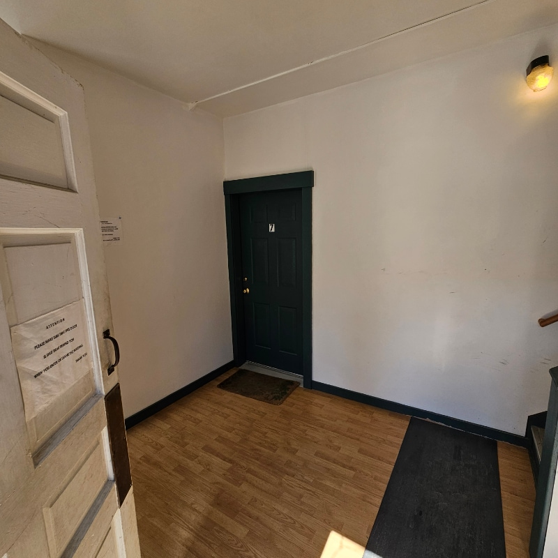 Building Photo - 6137 Memorial Dr