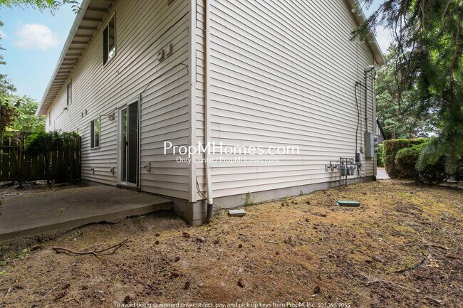 Building Photo - Spacious Updated Three Bedroom in Cully - ...