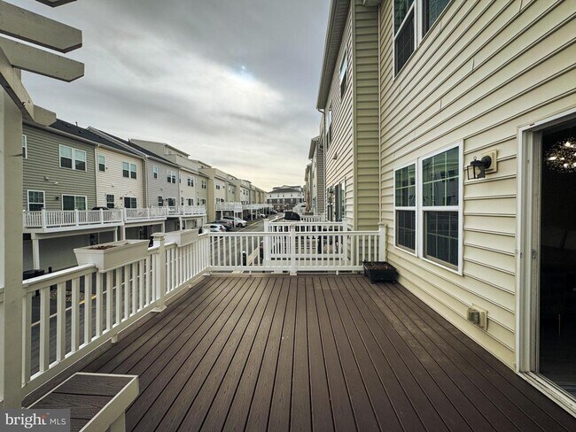 Building Photo - 24604 Cervelo Ter