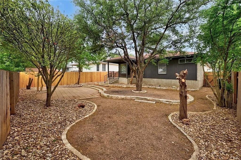 Back Yard - 2710 Greenlee Dr