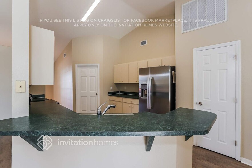 Building Photo - 6358 Oakpoint Dr